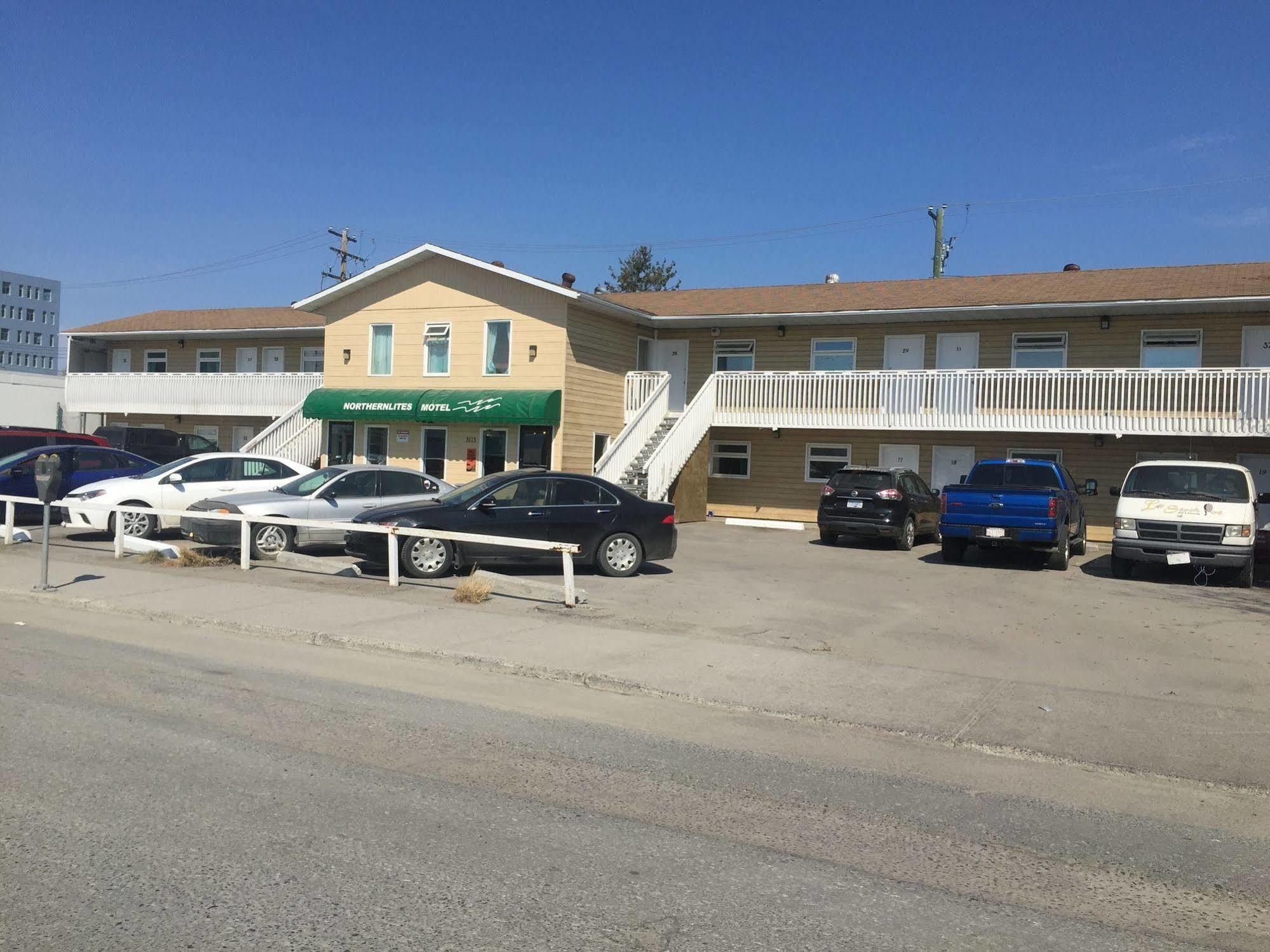 Northern Lites Motel Yellowknife Exterior foto